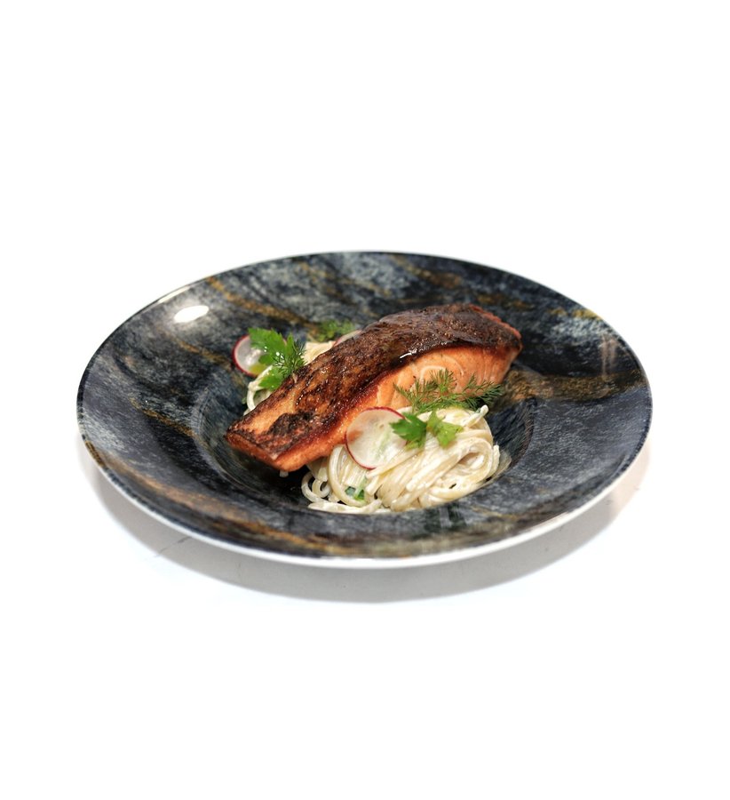 File de somon cu Linguini